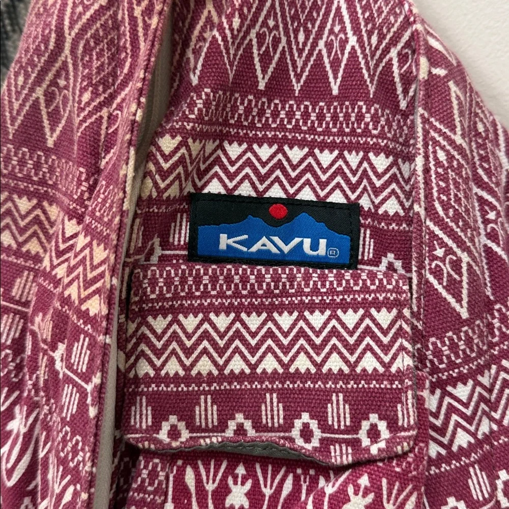 Kavu Slingpack Sling Bag Burgundy White Aztec Ropalooza Rope Bag!